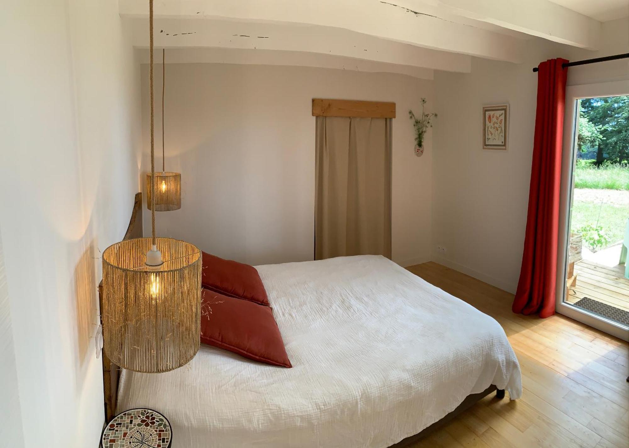 לינה וארוחת בוקר Marcoles Aux Logis De Fonfroide Chez Mylene & David מראה חיצוני תמונה