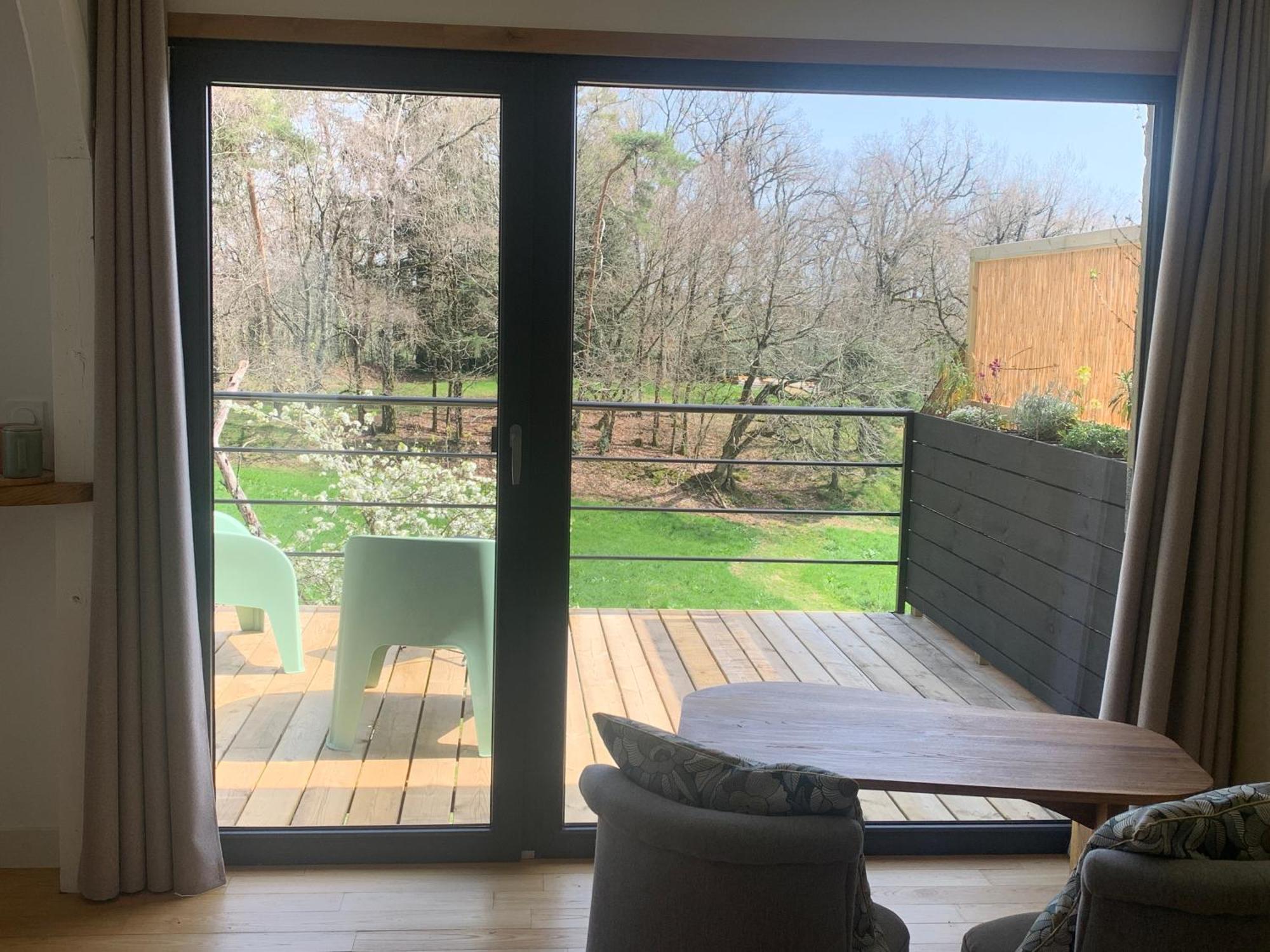 לינה וארוחת בוקר Marcoles Aux Logis De Fonfroide Chez Mylene & David מראה חיצוני תמונה